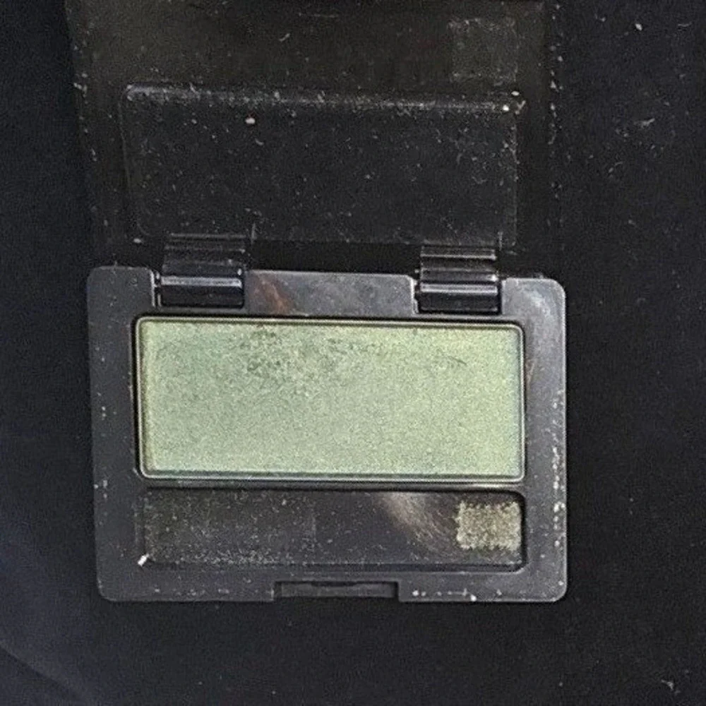 Sage Green Shimmer Pressed Powder Single Eyeshadow Compact with Mirror
